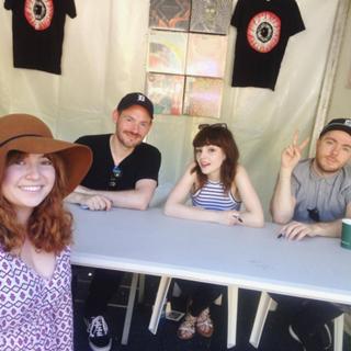 Lauren Mayberry feet photo thumbnail