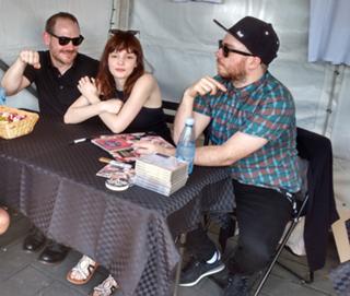 Lauren Mayberry feet photo thumbnail