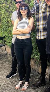 Lauren Mayberry feet photo thumbnail