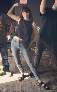 Lauren Mayberry feet photo thumbnail