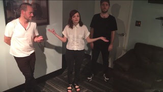 Lauren Mayberry feet photo thumbnail
