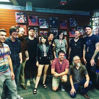 Lauren Mayberry feet photo thumbnail