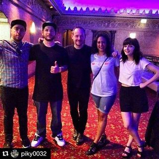 Lauren Mayberry feet photo thumbnail