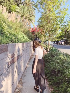 Lauren Mayberry feet photo thumbnail