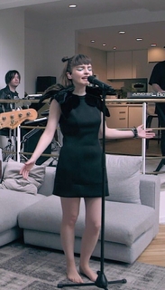 Lauren Mayberry feet photo thumbnail