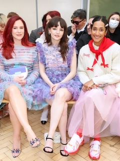 Lauren Mayberry feet photo thumbnail