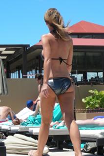 Lauren Pope feet photo thumbnail