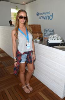 Lauren Pope feet photo thumbnail