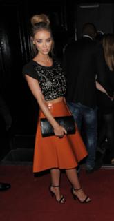 Lauren Pope feet photo thumbnail