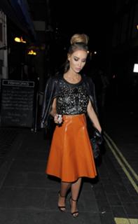 Lauren Pope feet photo thumbnail