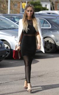 Lauren Pope feet photo thumbnail