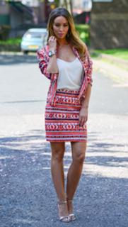 Lauren Pope feet photo thumbnail