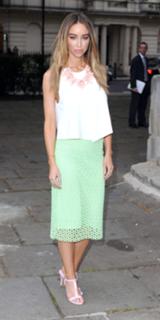 Lauren Pope feet photo thumbnail