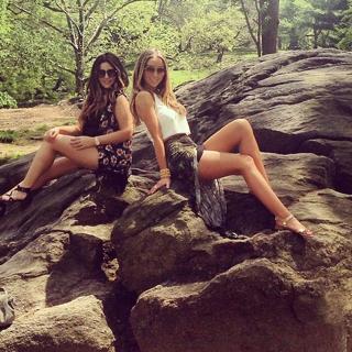 Lauren Pope feet photo thumbnail