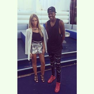 Lauren Pope feet photo thumbnail