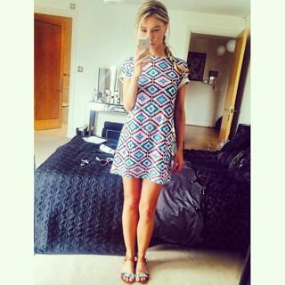Lauren Pope feet photo thumbnail