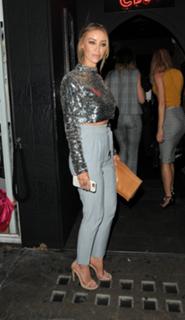 Lauren Pope feet photo thumbnail