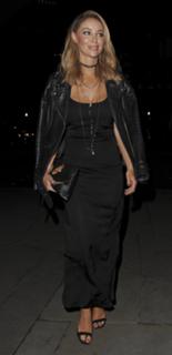 Lauren Pope feet photo thumbnail