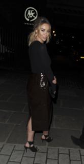 Lauren Pope feet photo thumbnail