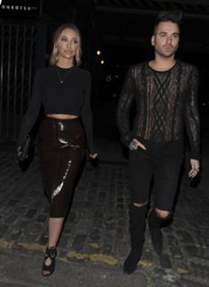 Lauren Pope feet photo thumbnail