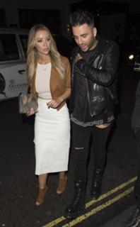 Lauren Pope feet photo thumbnail