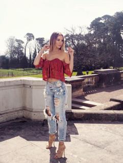 Lauren Pope feet photo thumbnail