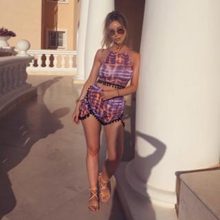 Lauren Pope feet photo thumbnail
