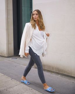 Lauren Pope feet photo thumbnail