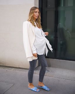 Lauren Pope feet photo thumbnail