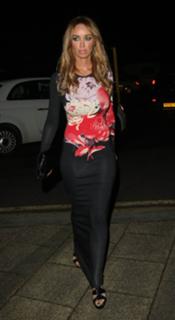 Lauren Pope feet photo thumbnail