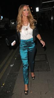 Lauren Pope feet photo thumbnail