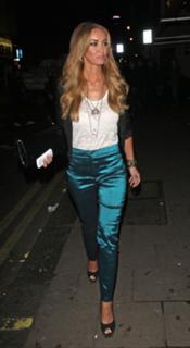 Lauren Pope feet photo thumbnail