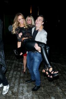 Lauren Pope feet photo thumbnail