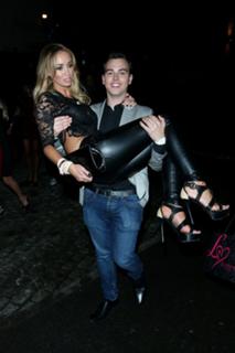 Lauren Pope feet photo thumbnail