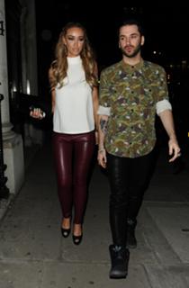 Lauren Pope feet photo thumbnail