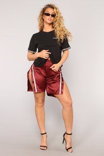 Lauren R. Wood feet photo thumbnail