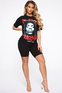 Lauren R. Wood feet photo thumbnail