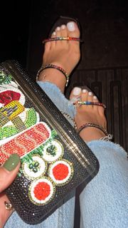 Lauren R. Wood feet photo thumbnail