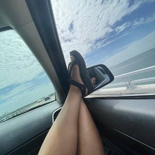 Lauren Ridloff feet photo 17