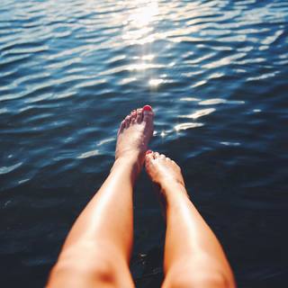 Lauren Riihimaki feet photo 1