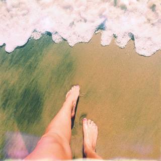 Lauren Riihimaki feet photo 15