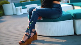 Lauren Riihimaki feet photo 4