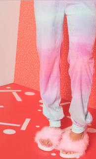 Lauren Riihimaki feet photo 9