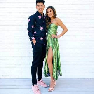 Lauren Riihimaki feet photo 10