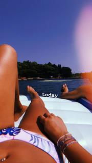 Lauren Riihimaki feet photo 8