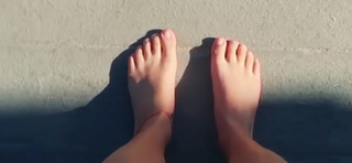 Lauren Riihimaki feet photo 1