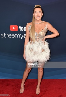 Lauren Riihimaki feet photo 2