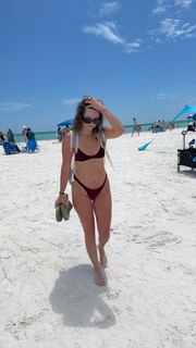 Lauren Rossi feet photo 6