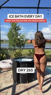 Lauren Rossi feet photo 1