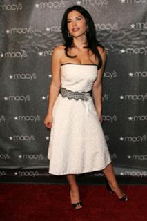 Lauren Sanchez feet photo thumbnail